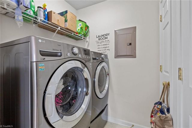 6121 Hedgecock Circle Unit 2C, High Point, NC 27265