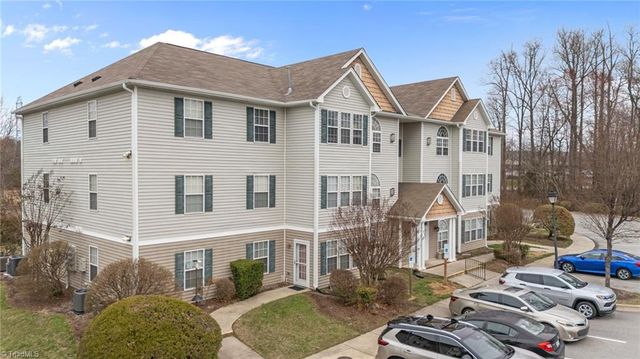 6121 Hedgecock Circle Unit 2C, High Point, NC 27265