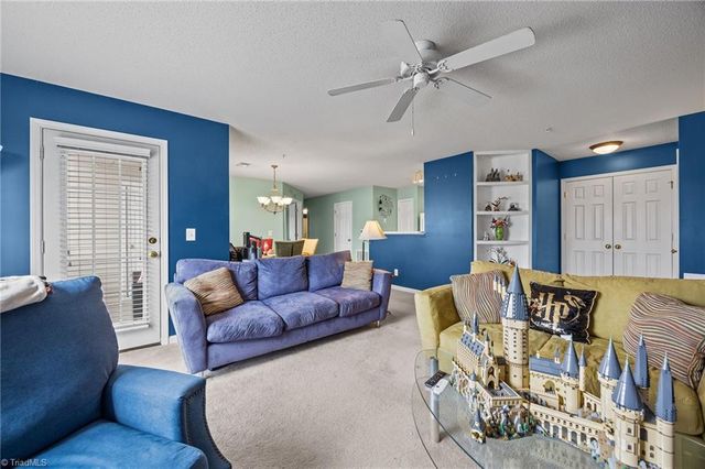 6121 Hedgecock Circle Unit 2C, High Point, NC 27265