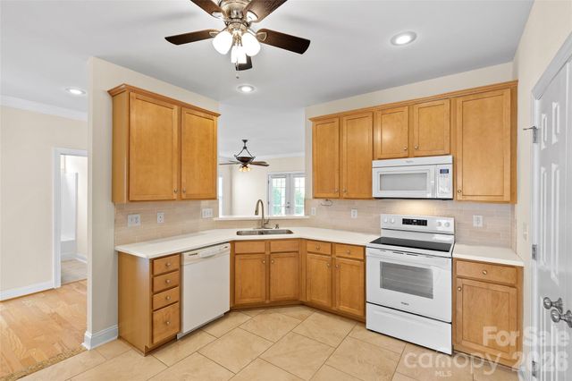 1017 Curry Way, Matthews, NC 28104