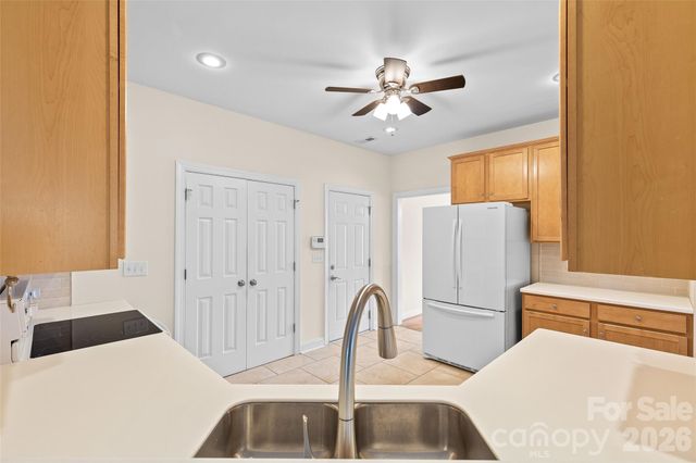 1017 Curry Way, Matthews, NC 28104