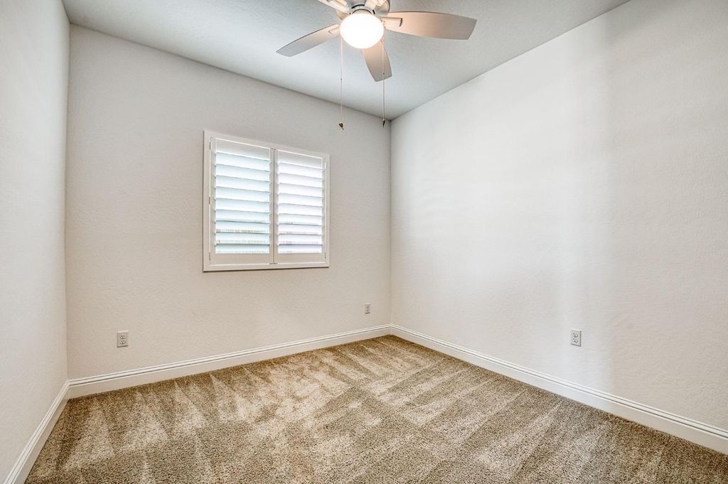 Image 13 of property listing at 1915 N Marion Avenue, Clovis, CA 93619