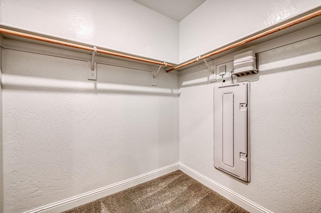 Image 21 of property listing at 1915 N Marion Avenue, Clovis, CA 93619