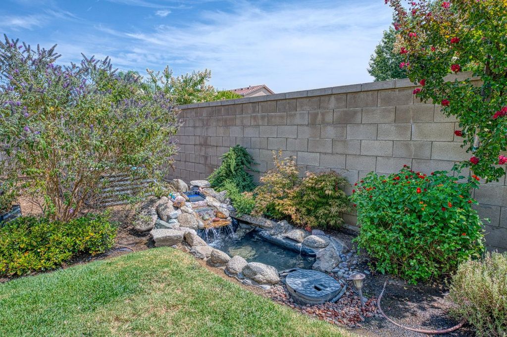 Image 24 of property listing at 1915 N Marion Avenue, Clovis, CA 93619