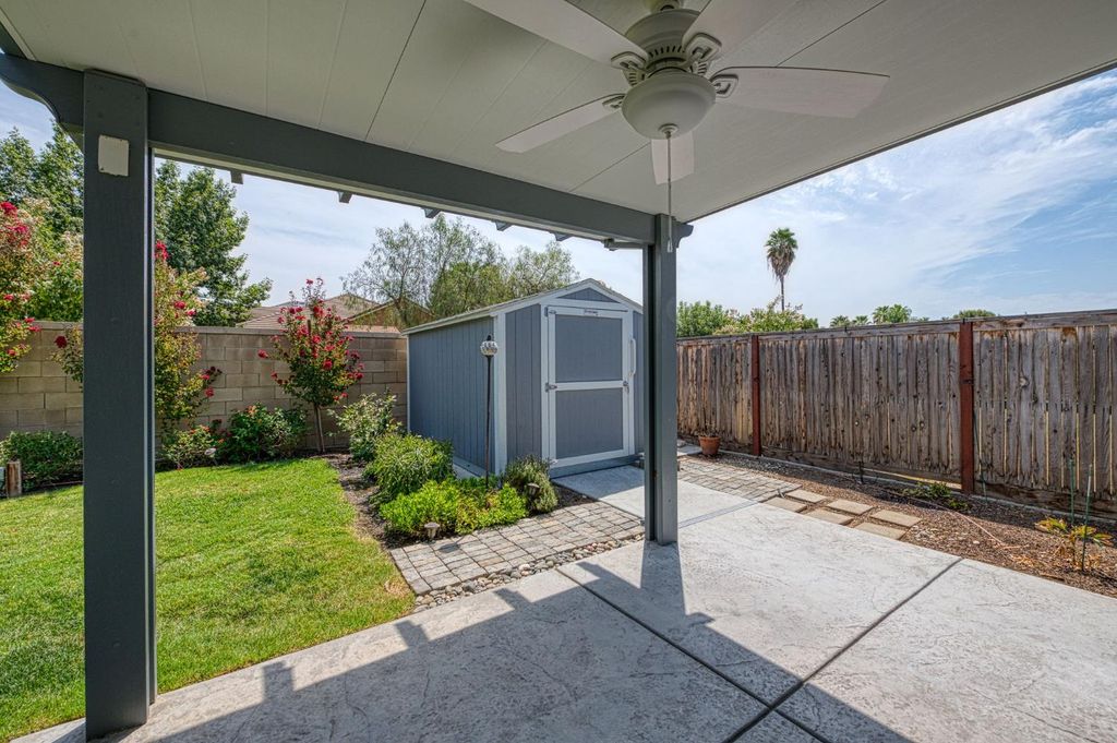 Image 26 of property listing at 1915 N Marion Avenue, Clovis, CA 93619