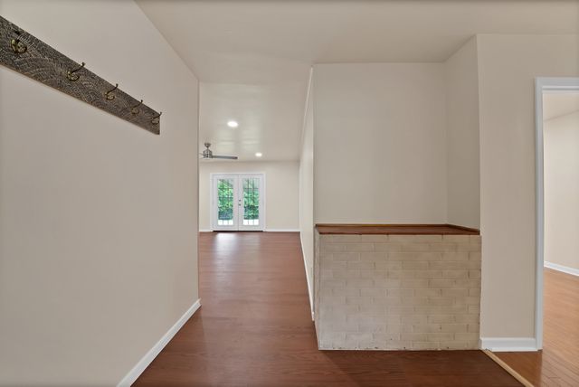 5621 Wedgworth Road, Fort Worth, TX 76133