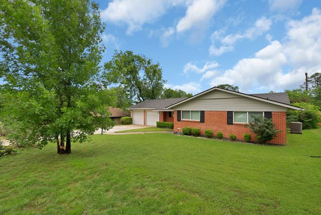 5621 Wedgworth Road, Fort Worth, TX 76133