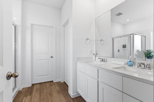 1522 Splashing Wave Drive, Iowa Colony, TX 77583