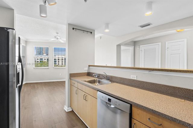 533 NE 3rd Ave 540, Fort Lauderdale, FL 33301