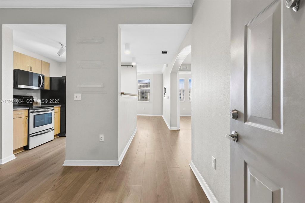 533 NE 3rd Ave 540, Fort Lauderdale, FL 33301