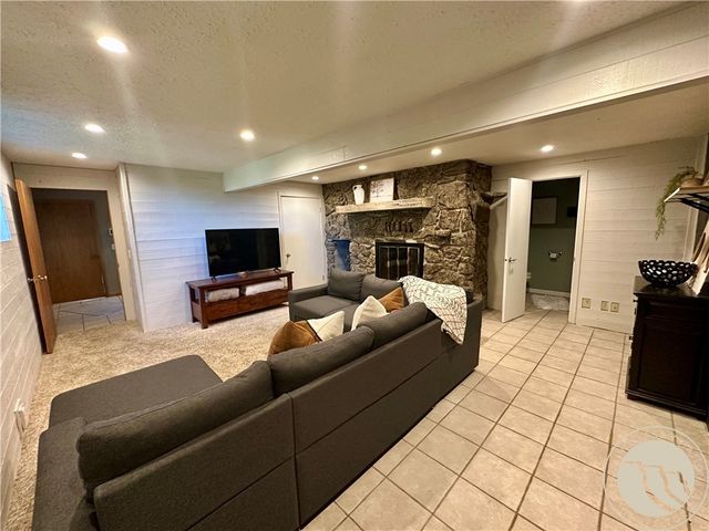 3311 Harlou Dr., Billings, MT 59102