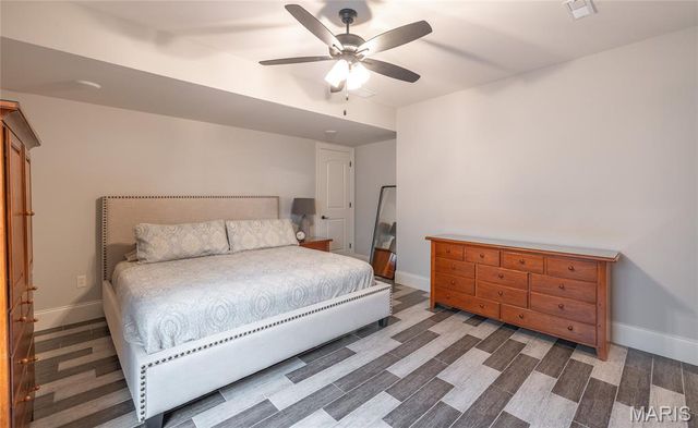 4985 N State Route 157, Edwardsville, IL 62025