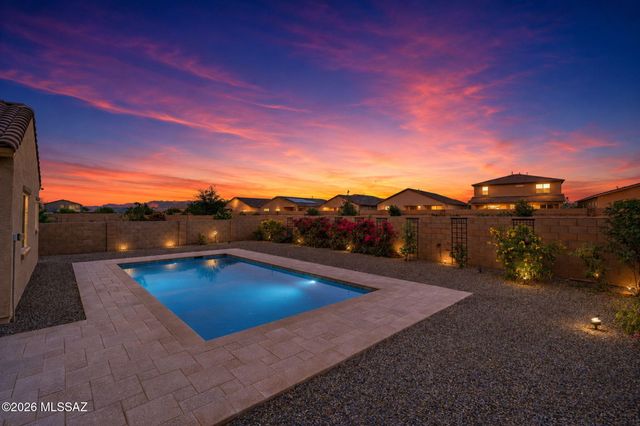 10818 W Claxton Drive, Marana, AZ 85653