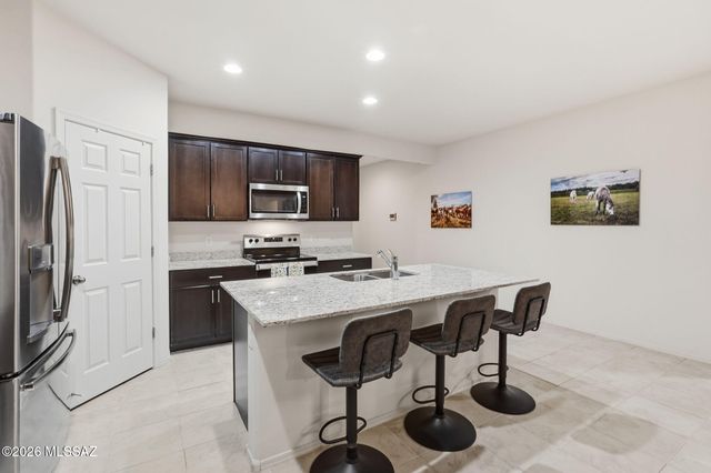 10818 W Claxton Drive, Marana, AZ 85653