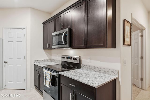 10818 W Claxton Drive, Marana, AZ 85653