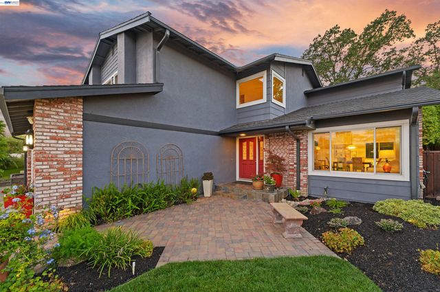 5805 San Carlos Way, Pleasanton, CA 94566