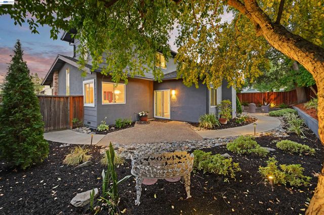 5805 San Carlos Way, Pleasanton, CA 94566