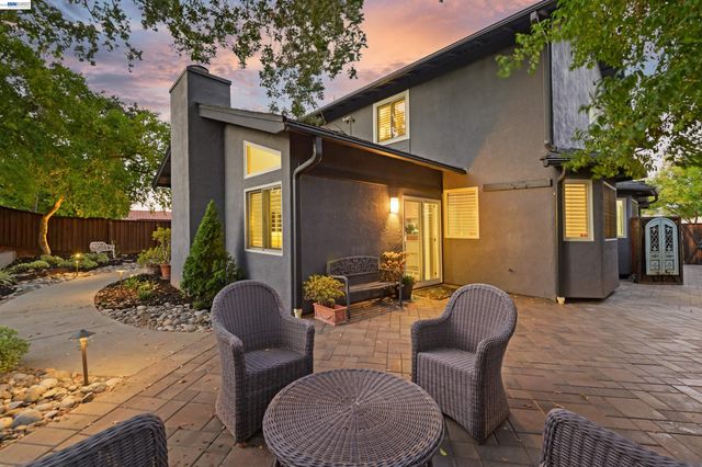 5805 San Carlos Way, Pleasanton, CA 94566