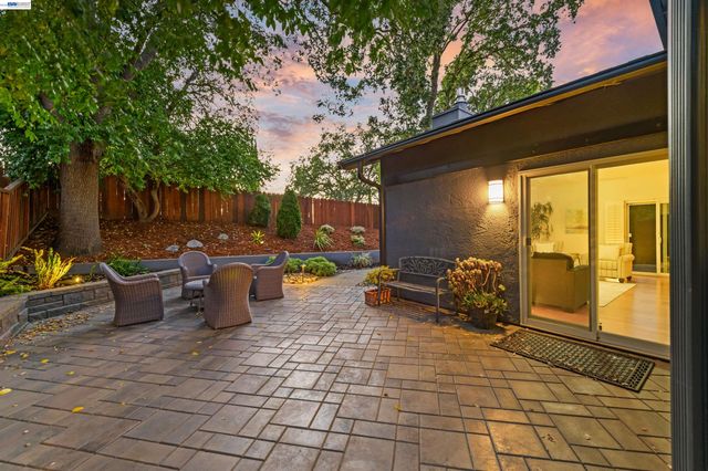 5805 San Carlos Way, Pleasanton, CA 94566