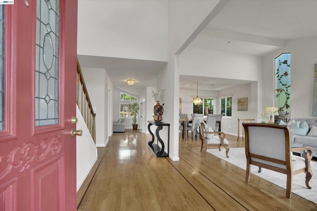 5805 San Carlos Way, Pleasanton, CA 94566