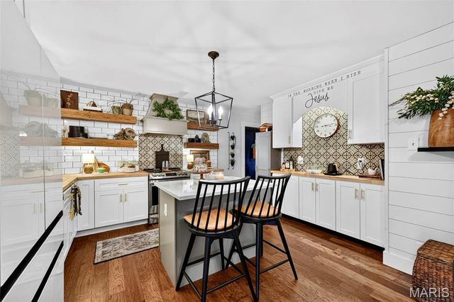 22 S Joyce Ellen Way, St Peters, MO 63376
