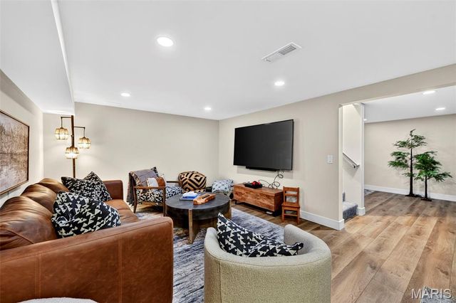 22 S Joyce Ellen Way, St Peters, MO 63376