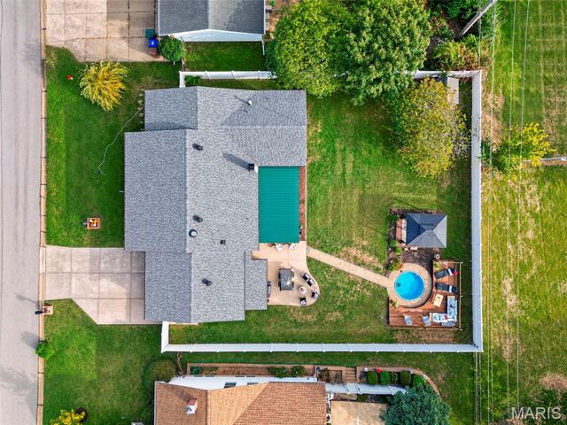 22 S Joyce Ellen Way, St Peters, MO 63376