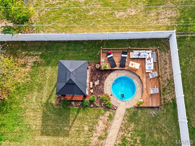 22 S Joyce Ellen Way, St Peters, MO 63376
