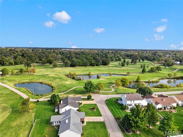22 S Joyce Ellen Way, St Peters, MO 63376
