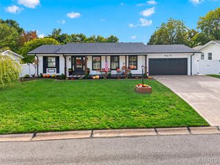 22 S Joyce Ellen Way, St Peters, MO 63376