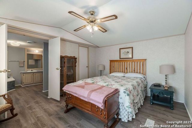 135 Feather Ridge Rd., Center Point, TX 78010