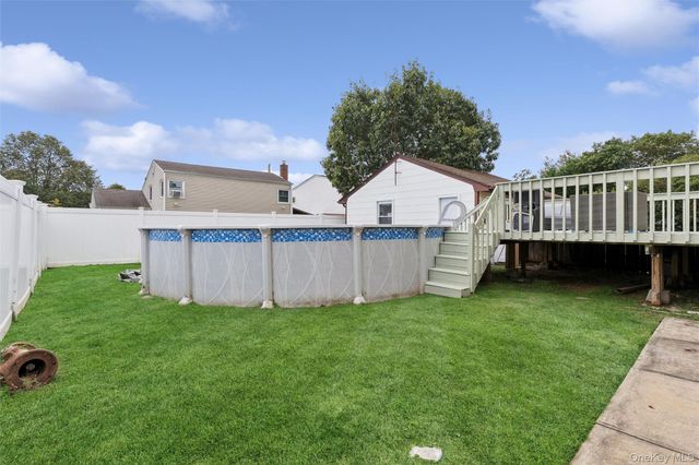 3612 Ladonia Street, Seaford, NY 11783