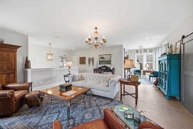 799 Carsten St, Nashville, TN 37221