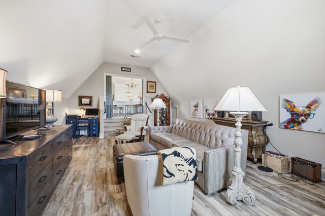 799 Carsten St, Nashville, TN 37221