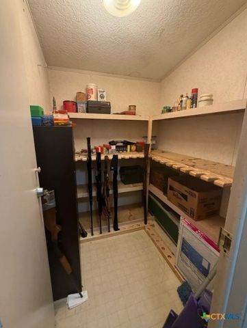 1635 County Road 409, Stockdale, TX 78160