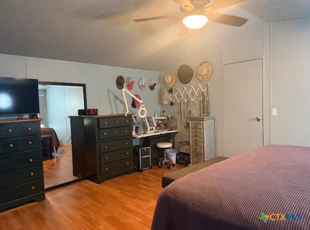 1635 County Road 409, Stockdale, TX 78160