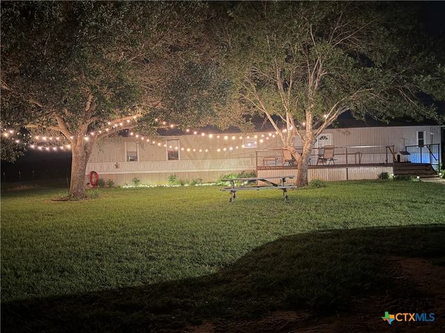 1635 County Road 409, Stockdale, TX 78160
