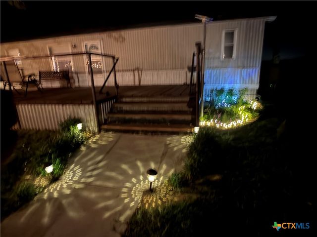 1635 County Road 409, Stockdale, TX 78160
