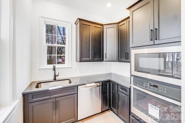 16207 Henry Lane, Huntersville, NC 28078