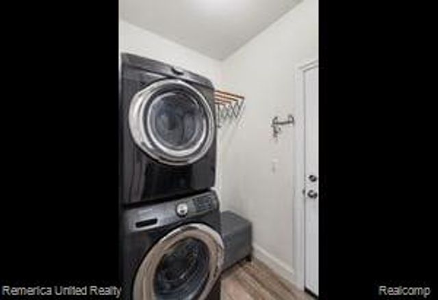 301 River Wood Trl. Trail, Milford Village, MI 48381