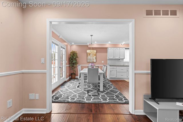 15461 Vincent Street, Clinton Charter Township, MI 48038
