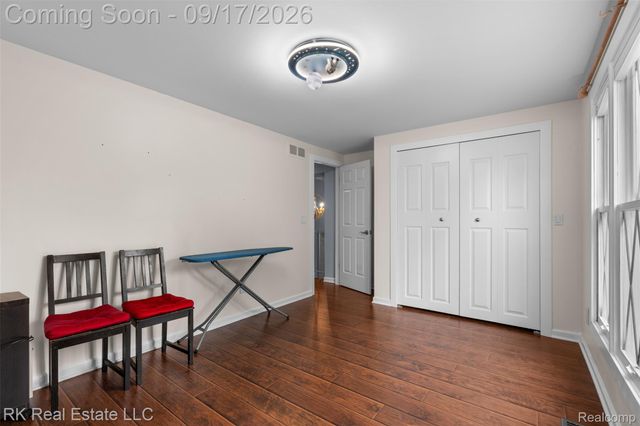 15461 Vincent Street, Clinton Charter Township, MI 48038