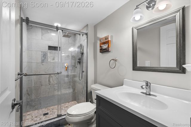 15461 Vincent Street, Clinton Charter Township, MI 48038