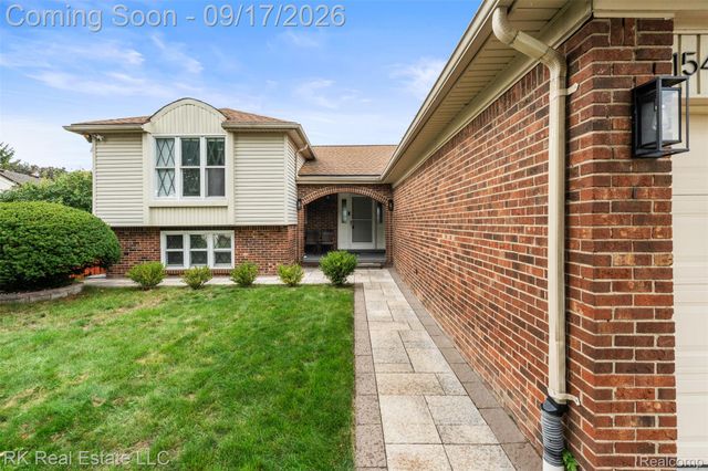 15461 Vincent Street, Clinton Charter Township, MI 48038