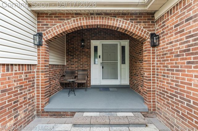 15461 Vincent Street, Clinton Charter Township, MI 48038