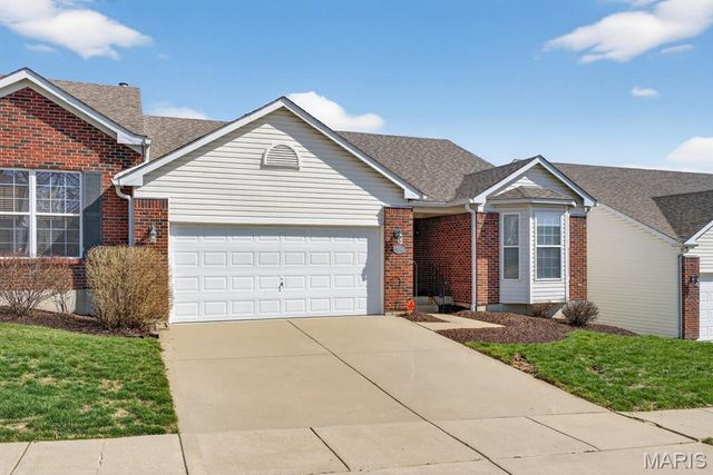 144 Carytown Lane, Florissant, MO 63034