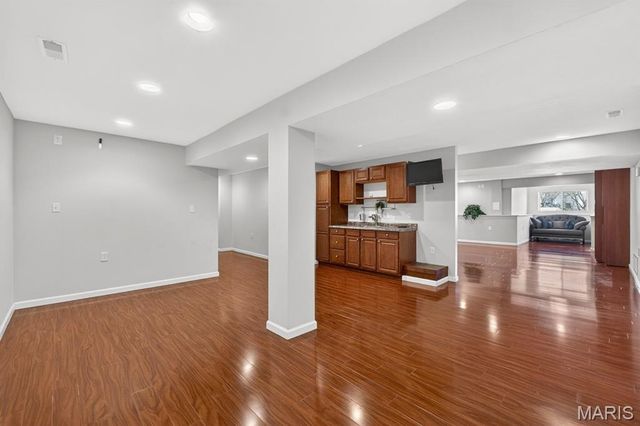 144 Carytown Lane, Florissant, MO 63034