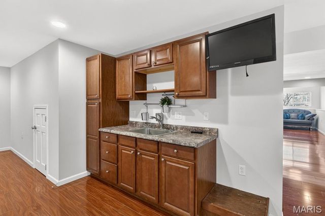 144 Carytown Lane, Florissant, MO 63034