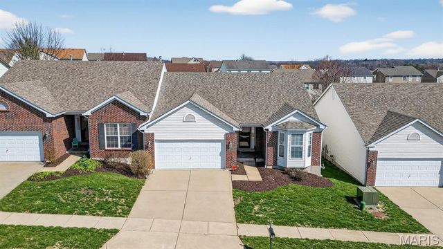 144 Carytown Lane, Florissant, MO 63034