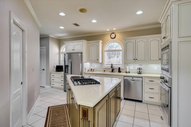 437 Woodlake Drive, Aiken, SC 29803